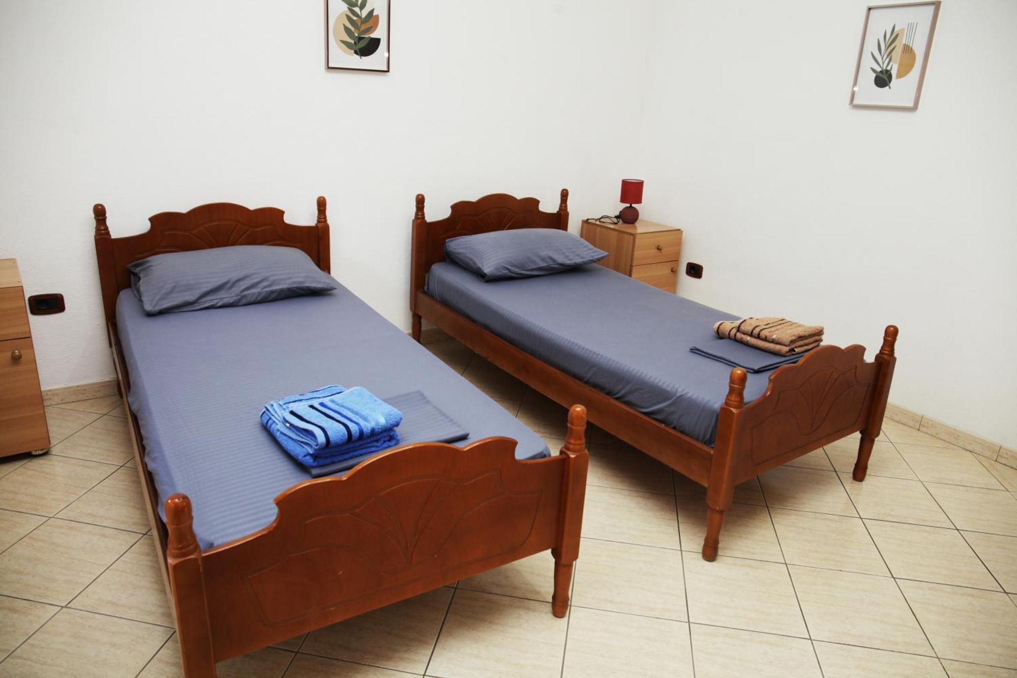 Sunny 2 Bedroom Near Center Appartement Shkodër